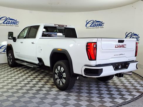 New 2026 GMC Sierra 3500 Denali w/ Denali Reserve Package image 2