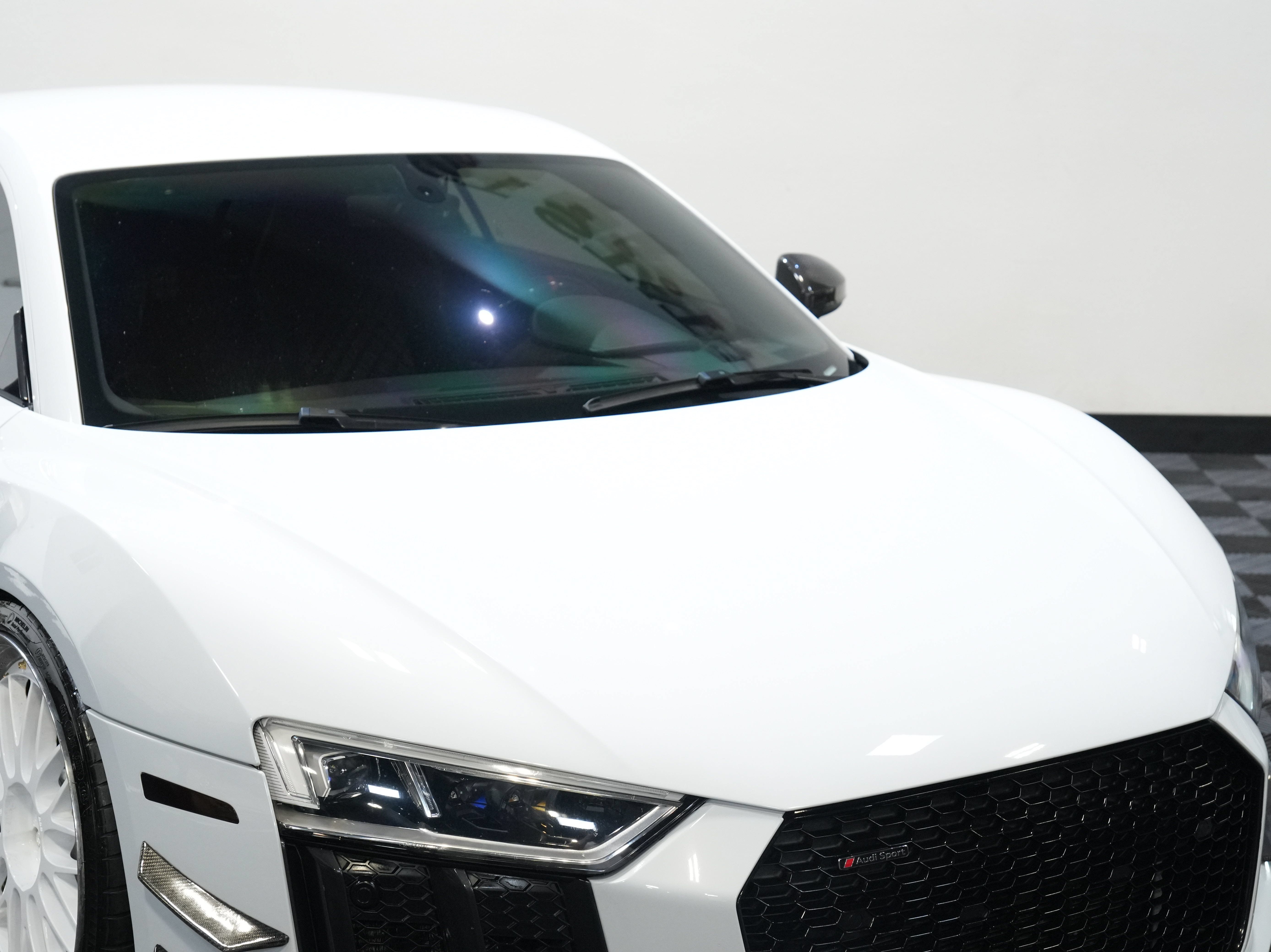 Used 2017 Audi R8 V10 plus AWD/4WD image 13