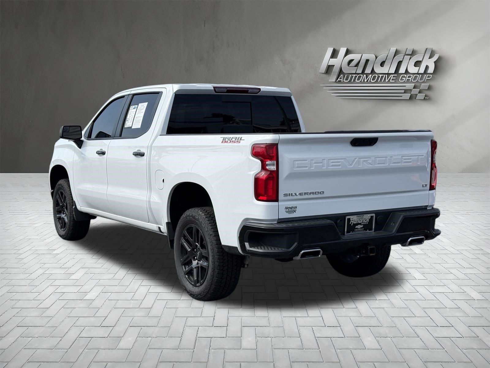 Used 2026 Chevrolet Silverado 1500 LT Trail Boss w/ Convenience Package II AWD/4WD image 8