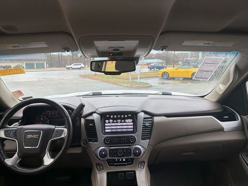 Used 2016 GMC Yukon SLT image 13