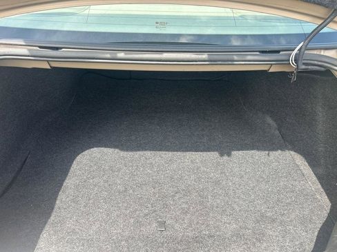 Used 2006 Chevrolet Impala LT w/ Preferred Equipment Group FWD image 17