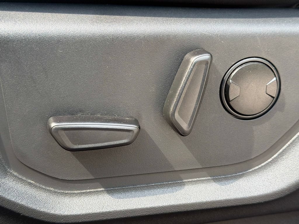 Used 2023 Ford Expedition Max XLT AWD/4WD image 22