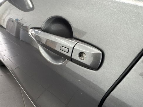 Used 2025 Nissan Sentra SV FWD image 11