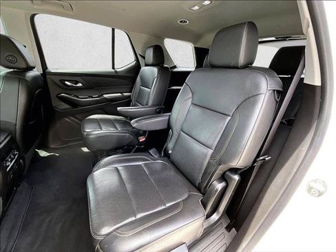 Used 2020 Chevrolet Traverse Premier FWD image 27