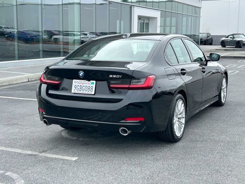 Used 2023 BMW 330i Sedan w/ Convenience Package RWD image 5