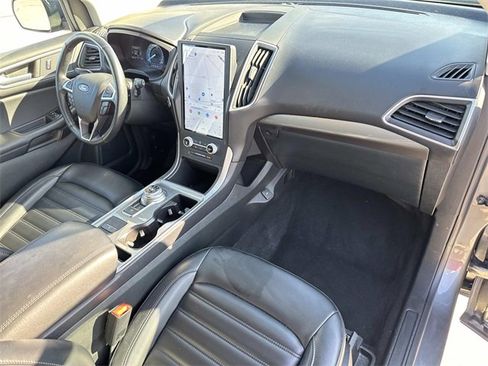 Used 2023 Ford Edge SEL image 12