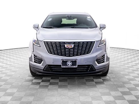 New 2026 Cadillac XT5 Luxury w/ LPO, Floor Liner Package AWD/4WD image 8