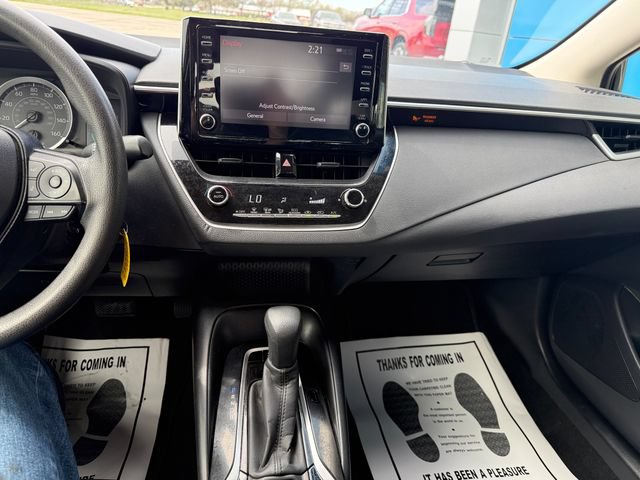 Used 2020 Toyota Corolla LE FWD image 20