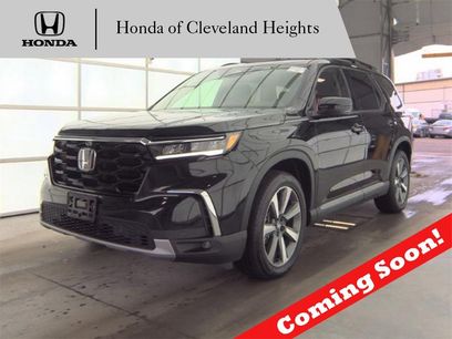 Used 2025 Honda Pilot Elite