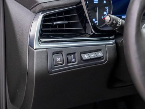 Certified 2025 Cadillac XT6 Premium Luxury w/ Platinum Package image 23