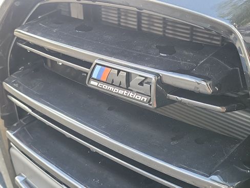 Used 2024 BMW M4 Competition w/ Executive Package RWD image 3