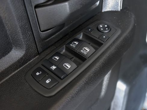 Used 2022 RAM 2500 Tradesman w/ Chrome Appearance Group image 41