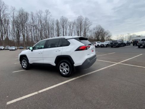 Used 2023 Toyota RAV4 LE image 6