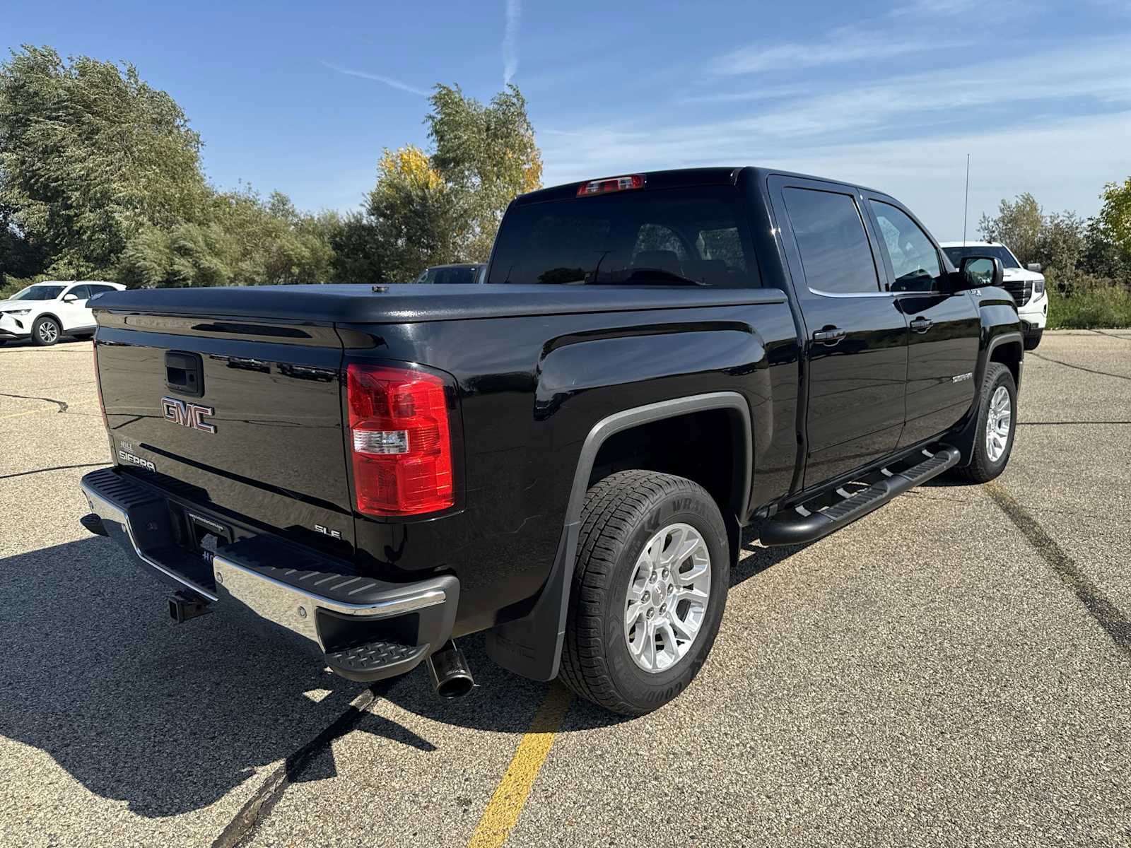 Used 2016 GMC Sierra 1500 SLE w/ SLE Value Package AWD/4WD image 8