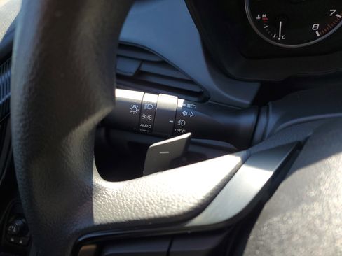 Used 2025 Subaru Crosstrek 2.0i Premium image 20