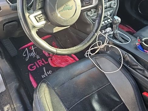 Used 2019 Ford Mustang Premium image 22