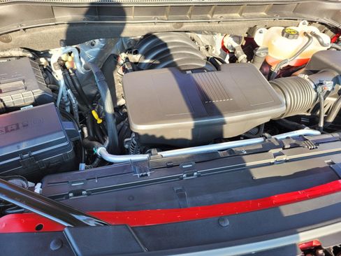 Used 2024 Chevrolet Tahoe Z71 w/ Z71 Off-Road Package image 18