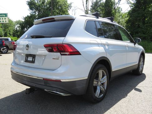 Used 2018 Volkswagen Tiguan SEL Premium AWD/4WD image 5