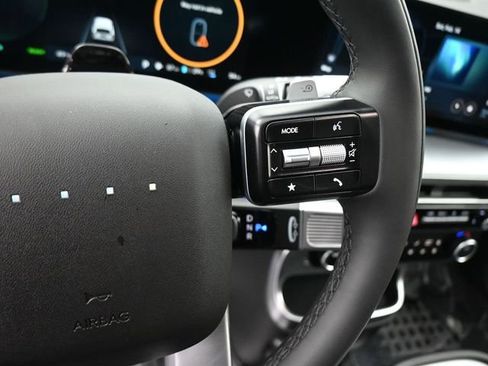 New 2026 Hyundai Ioniq 9 Calligraphy image 19