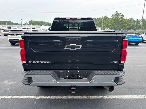 Used 2024 Chevrolet Silverado 2500 LTZ w/ LTZ Premium Package AWD/4WD image 4