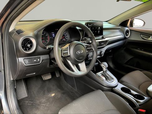 Used 2021 Kia Forte LXS FWD image 15