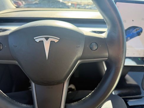 Used 2018 Tesla Model 3 image 18
