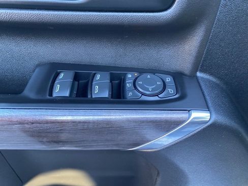 Used 2022 Chevrolet Silverado 3500 LTZ image 9