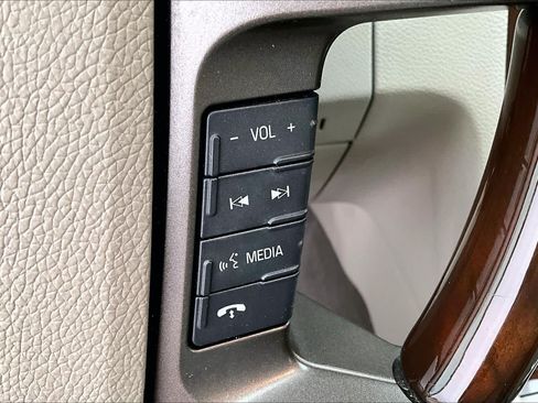 Used 2014 Lincoln Navigator 4WD image 22