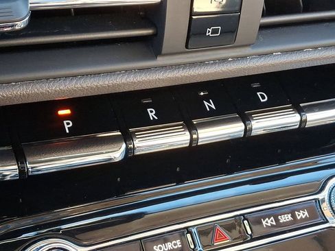 Used 2022 Lincoln Corsair Reserve w/ Equipment Group 201A image 16