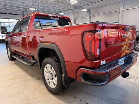 Used 2023 GMC Sierra 3500 Denali image 5