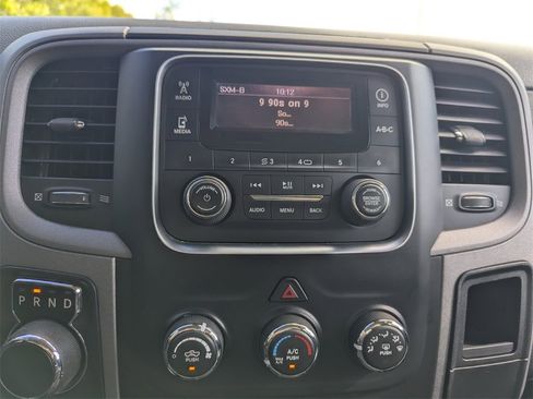 Certified 2015 RAM 1500 Express image 29