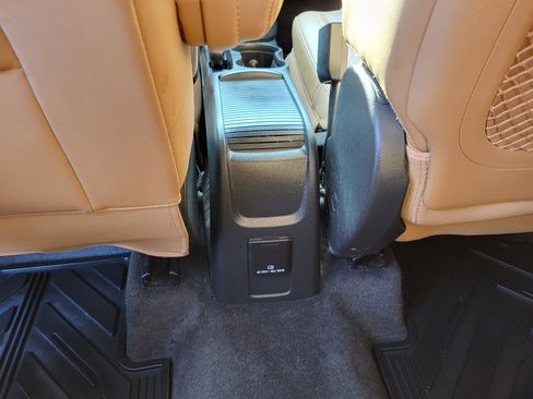 Used 2018 Buick Encore Premium image 15