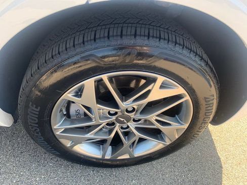 Used 2023 Genesis GV70 2.5T w/ Advanced Package AWD/4WD image 41