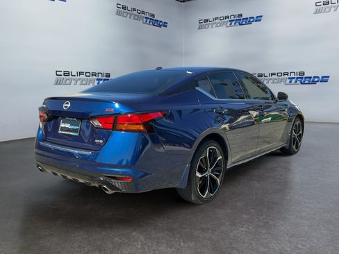 Used 2023 Nissan Altima 2.5 SR AWD/4WD image 5