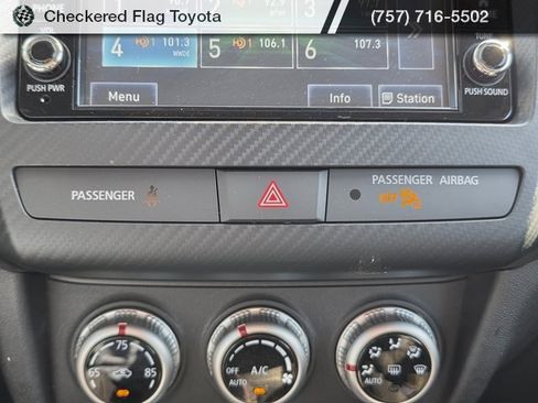 Used 2025 Mitsubishi Outlander Sport ES image 16