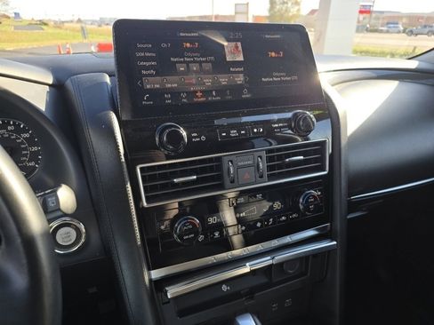 Used 2024 Nissan Armada SV image 27