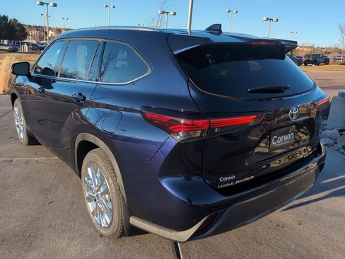 Used 2026 Toyota Highlander Limited image 5