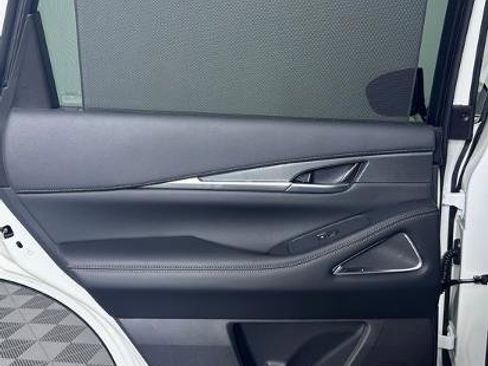 Certified 2025 INFINITI QX60 Luxe w/ Vision Package image 20