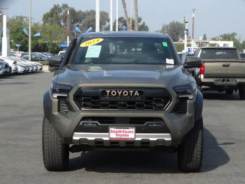 Used 2024 Toyota Tacoma 4x4 Double Cab Hybrid image 3