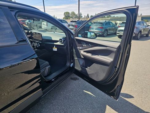 New 2025 Chevrolet Blazer EV LT w/ Midnight/Sport Edition image 25