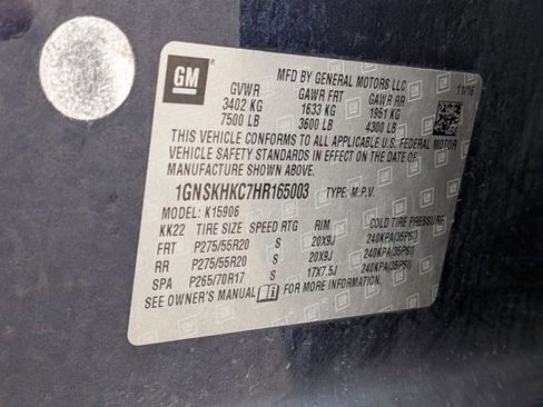 Used 2017 Chevrolet Suburban LT w/ Luxury Package image 25