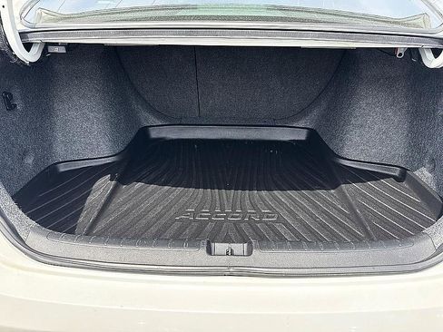 Used 2018 Honda Accord Sport image 24