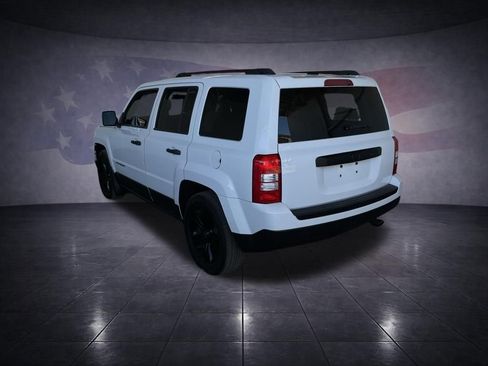 Used 2017 Jeep Patriot Sport image 3