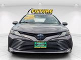 Used 2019 Toyota Camry XLE image 2
