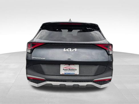 Used 2024 Kia Sportage EX FWD image 6