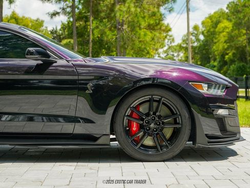 Used 2022 Ford Mustang Shelby GT500 w/ Technology Package image 11