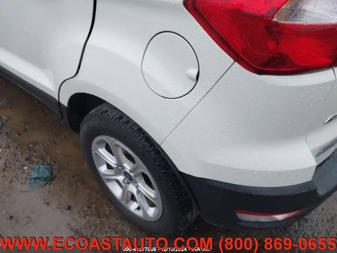 Used 2021 Ford EcoSport SE w/ SE Convenience Package image 9