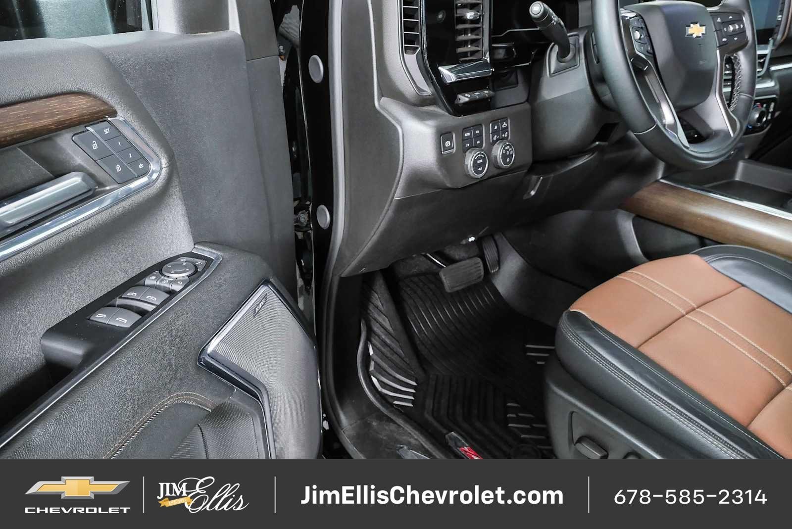 Certified 2024 Chevrolet Silverado 2500 High Country w/ Technology Package AWD/4WD image 9