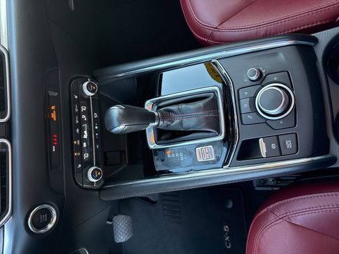 Used 2021 MAZDA CX-5 Carbon Edition image 26