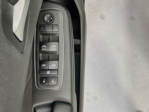 Used 2022 Dodge Charger GT w/ Blacktop Package AWD/4WD image 17